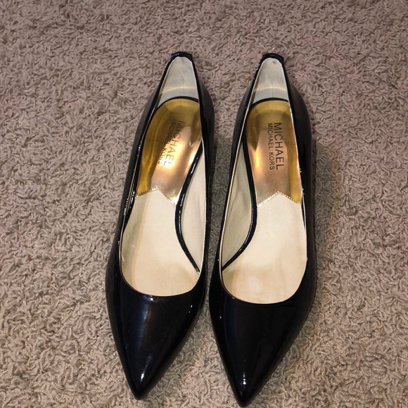 black shiny pointy heels